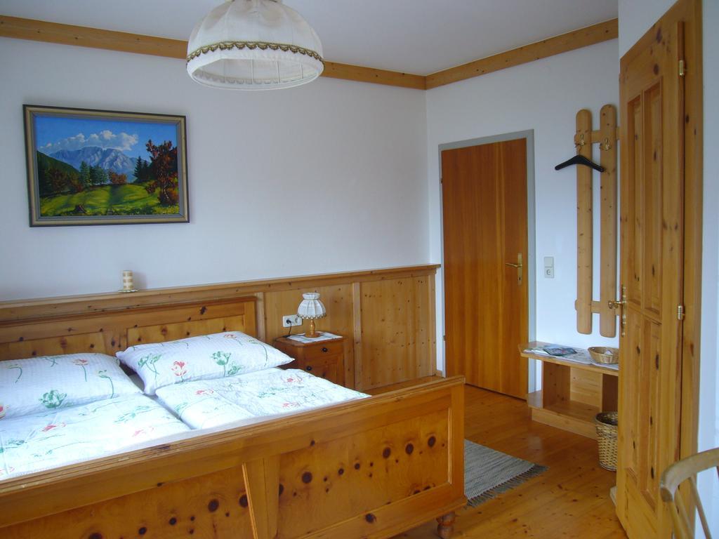 Eichenhof Villa Berg im Drautal Room photo